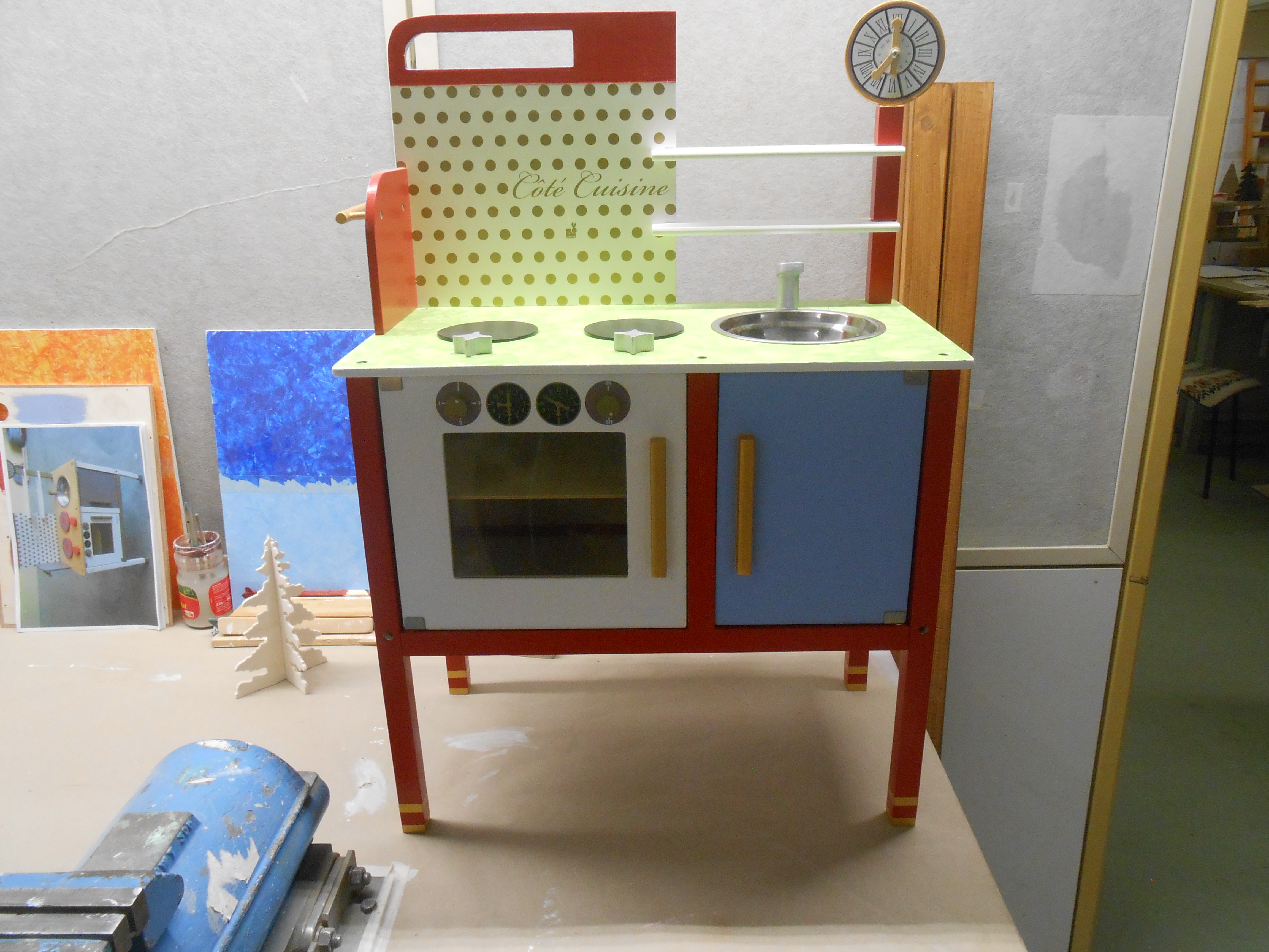 Kinderspielküche mit Zubehör (Pfannen,Besteck,etc.) C054